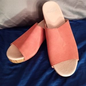 Dansko Nubuck Slides Orange Sz 38, Display